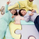 بلوز دورس بیسیک بچه گانه– رنگ‌بندی متنوع (مشکی، زرد، یاسی، صورتی، آبی، سورمه‌ای، آبی فیروزه‌ای و شیری) – مناسب ۱ تا ۱۵ سال